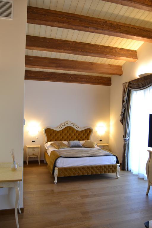 Agriturismo De Luca Mozzagrogna Extérieur photo