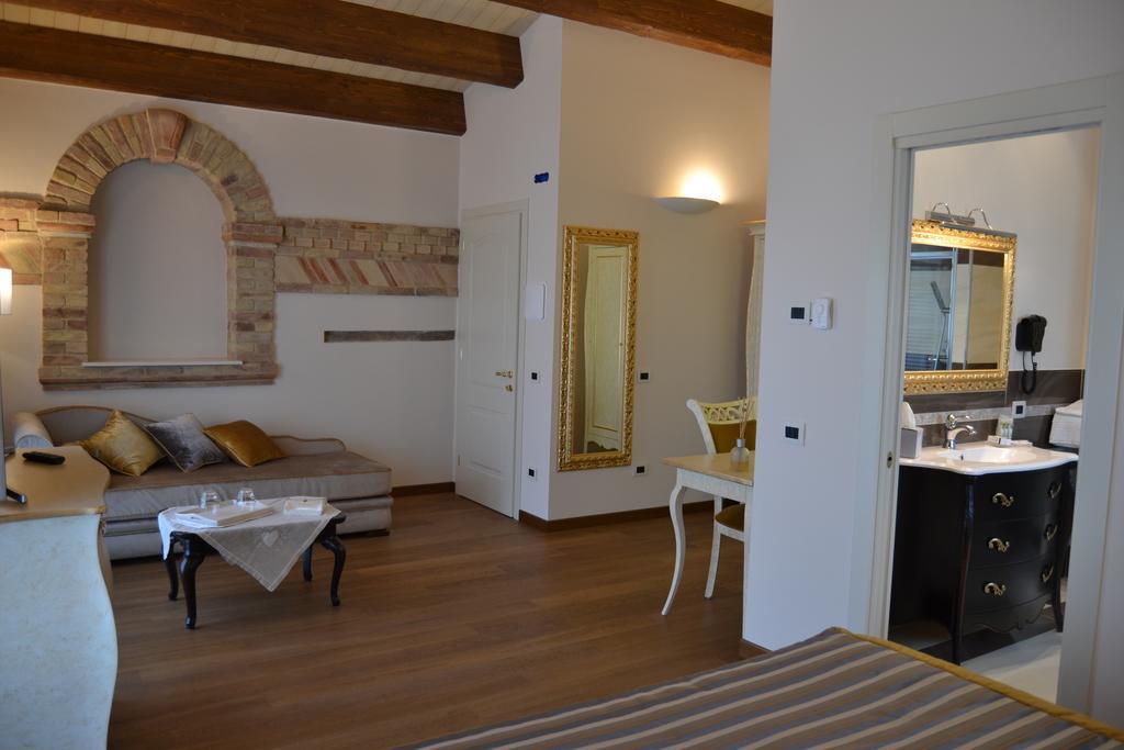 Agriturismo De Luca Mozzagrogna Extérieur photo