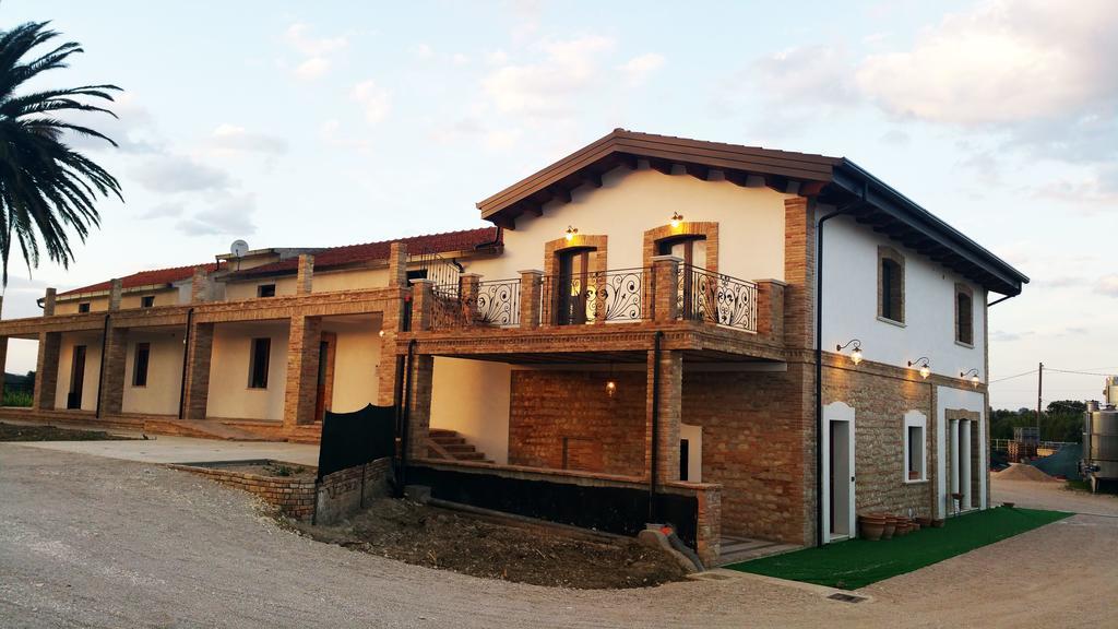 Agriturismo De Luca Mozzagrogna Extérieur photo